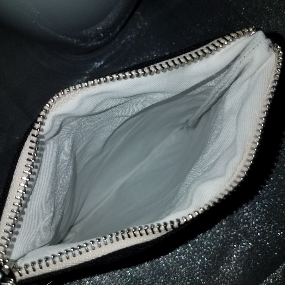 Cosmetic Bag - Picture 2 of 4